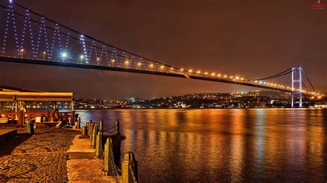 gece köprü manzarası